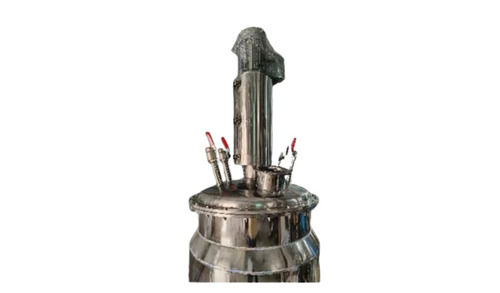 Chemical Reactor - Capacity: 300 Ltrs