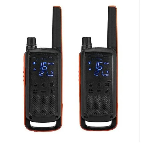 T82 Walkie Talkie Set