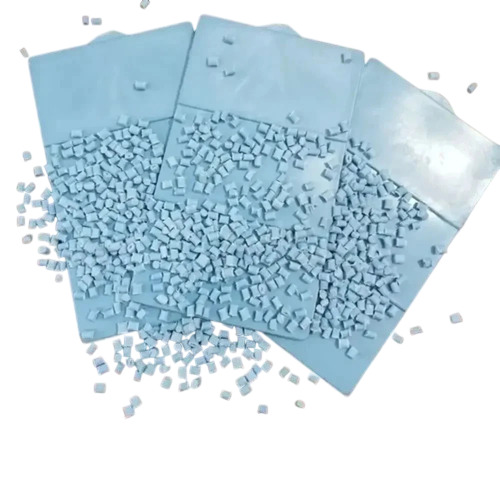 PBT Glass Filled Granules - Industrial Grade, Eco-Friendly White PBT, Recycled Material Feature