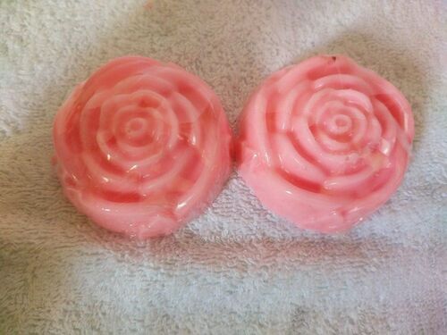 Herbal Handmade Bath Soaps - Gender: Female