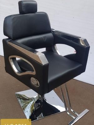 Saloon Chair - Color: Black