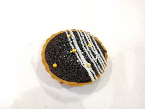 Mississippi Mud Pie Tart - 10 Pieces | Eggless Dessert with Rich Chocolate Layers, Crumbly Butter Tart Crust, Smooth Fudge Finish