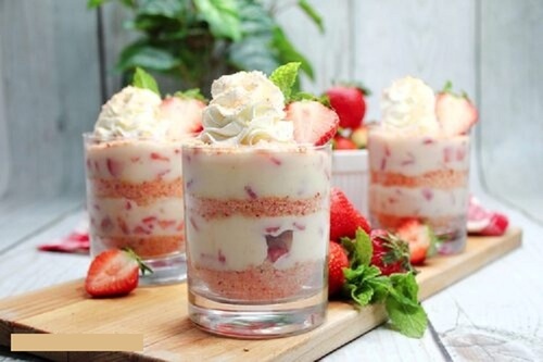 Strawberry Pastry Pudding - Luscious Creamy Filling, Flaky Layers , Sweet and Refreshing Strawberry Flavor