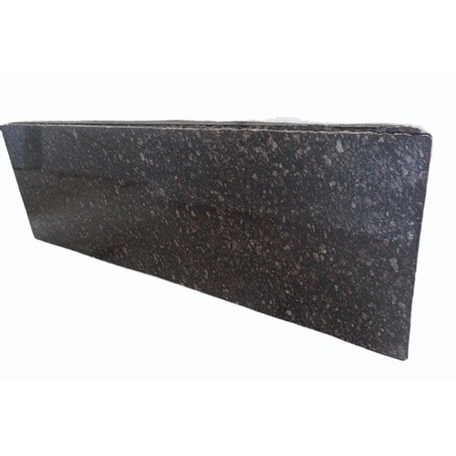 Brown Artificial Granite Slab - Superior Grade, Polished Finish, Higher Durability, Slip and Water Resistant, Rectangular Shape, Easy to Use, Long Life