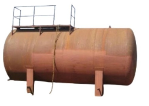 Ms Fabricated Tanks - 1000-5000 L Leak Resistant Red Polished Horizontal Storage , Industrial Grade for Chemicals and Oils