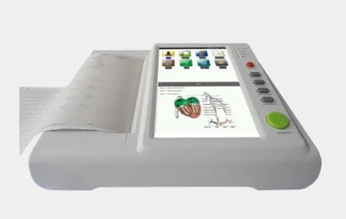 Digital Ecg Machine - Battery Life: 2.5 Days