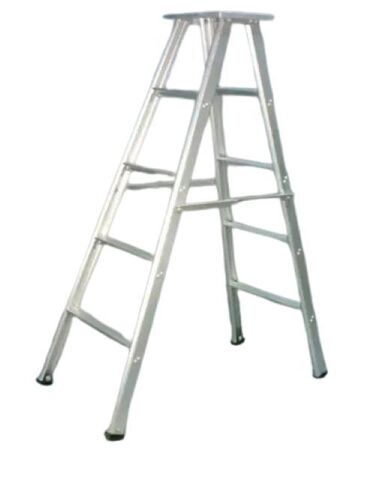 Aluminum Silver Folding Ladder - Material: Aluminium