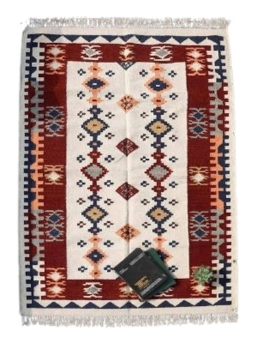 Handloom Rugs - Feature: Anti Slip