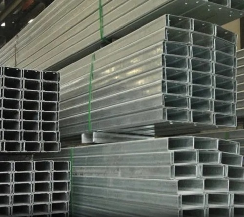 C Z Purlins - Application: Warehousestructure