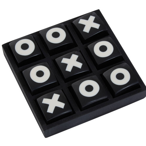 Small Tic Tac Toe Black And White With Mdf Tray