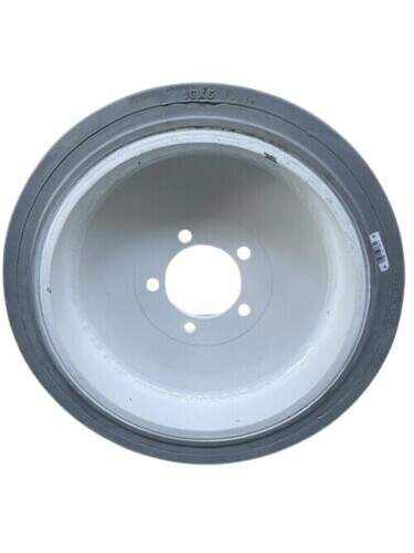 16X5 Scissor Lift Tyres For Jlg - Size: Standard