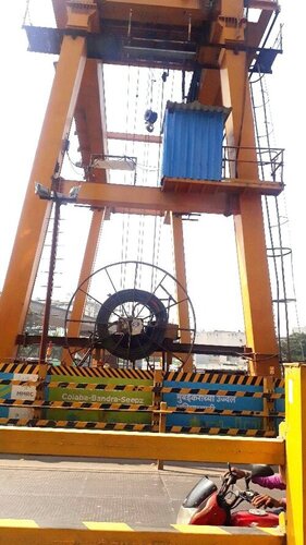 Red Motorized Cable Reeling Drum
