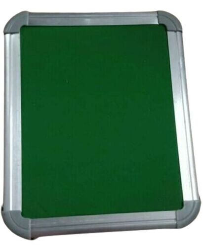 Green Blackboard Chalks - Advantage: Dust-Free