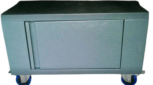 Metal Four Wheel Trolley - Color: 1