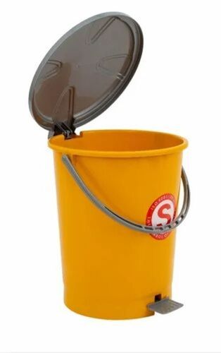Plastic Pedal Dustbin 