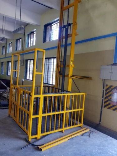 Hydraulic Goods Lift  - Material: Stainless Steel