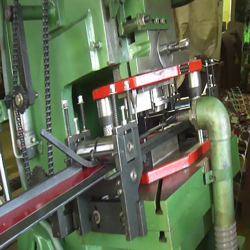 Roll Feeding Machine - Automatic Grade: Manual