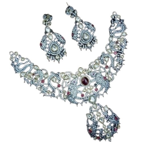 Stone Earing And Necklace Set - Size: Comes In Various Sizes