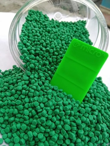308 FL Extra Green Masterbatch