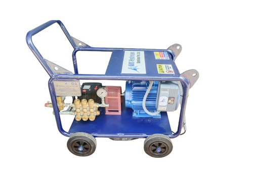 High Pressure Waterjet System Upto 2000 Bar Working Pressure - Color: Blue