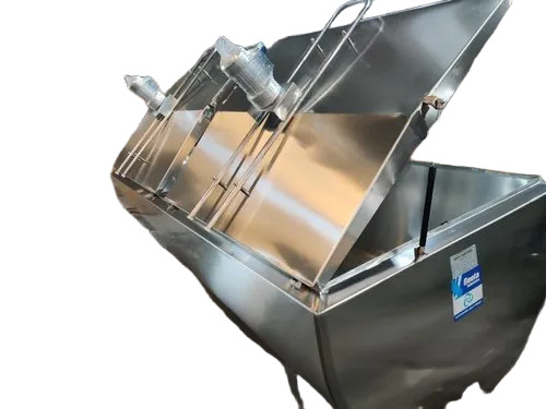 Bulk Milk Cooler - Color: Steel