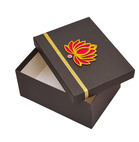 Ochre Lotus Shoe Box