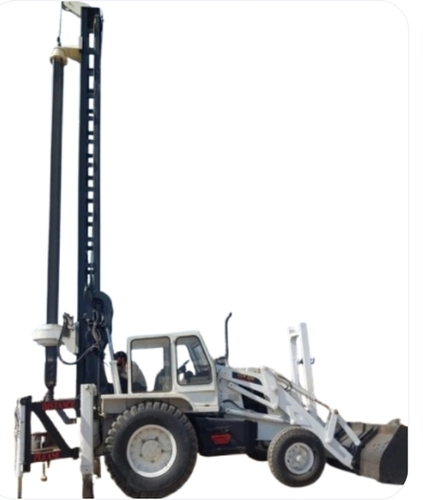 Hew Piling Machine - Capacity: 600 Feet