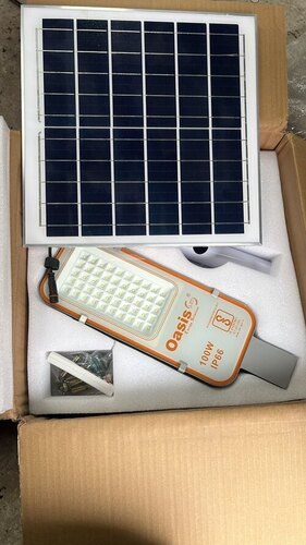 Good Quality 100 W Oasis Valo Solar Street Light