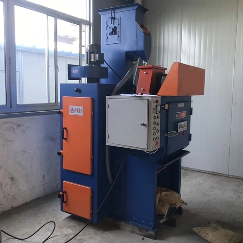 Q324 Crawler rubber belt tumble type Shot blasting machine