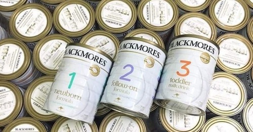 Blackmores Infant Formula 1,2 And 3 Age Group: 0-6 Months 900G - Color: Milky