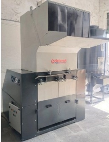 Plastic Crusher Machine - Automatic Grade: Automatic