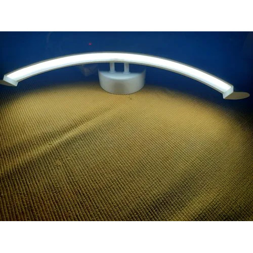 6 Watt Curved LED Mirror Light