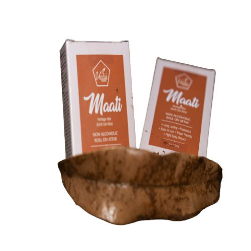 Maati Roll On Attar - Color: Brown