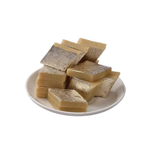 Kaju Katli - 100% Pure Vegetarian Sweet Treat | Soft Texture, Nutrient Enriched, Ready to Eat, Free from Harmful Chemicals, Rectangular Shape
