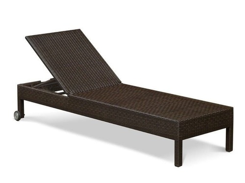 Swimming Pool Wicker Lounger
