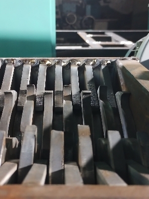 Shredder Machine - Motor Power: 30Hp