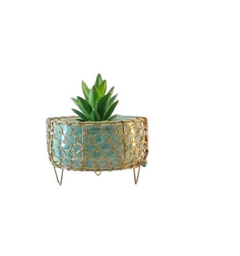 Handi Pot With Golden Stand