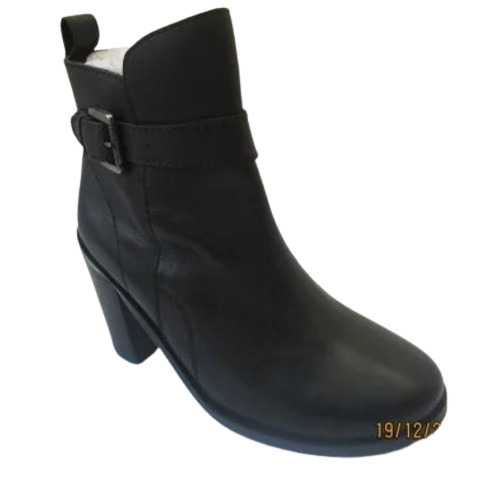 Ladies Shoes