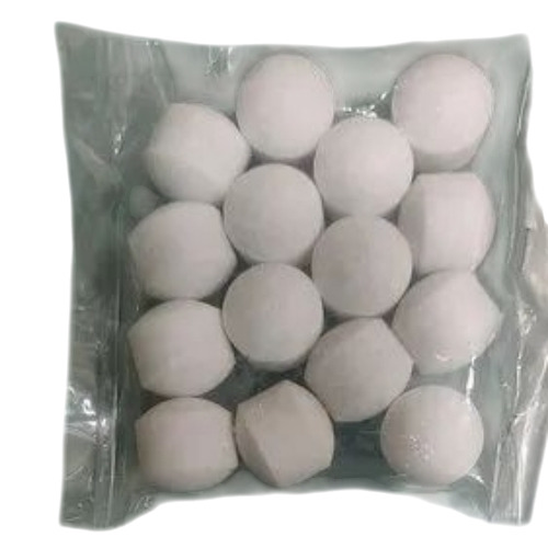 White Naphthalene Balls