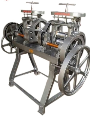 Roller Blister Cutting Machine