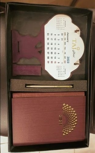 Wooden Calender And Notebook Set