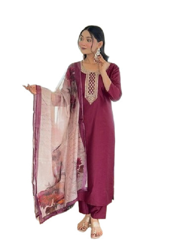 Ladies Maroon Rayon Kurta Set - Design: Traditional