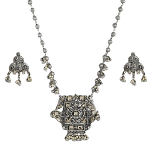 Artificial jewellery 3