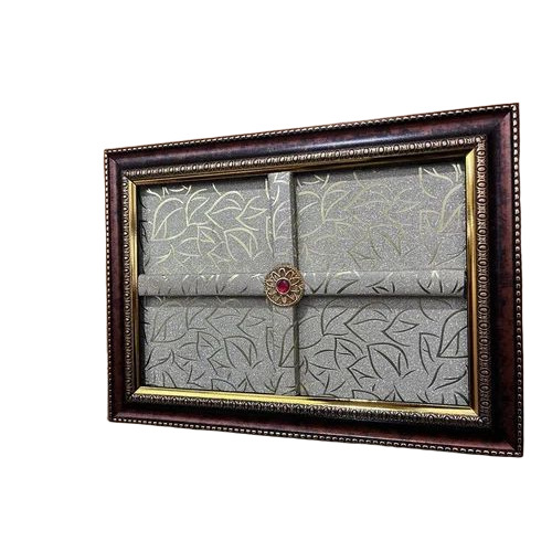 Partition Fancy Wooden Gift Box - Color: White