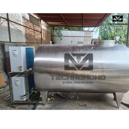 3000 L Bulk Milk Cooler - Stainless Steel SS316, Silver, 3000 L Capacity | Automatic PLC Control, Air Cooling, Durable