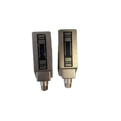 Used Omron E3s-Dcp21-Il3 Photoelectric Sensor