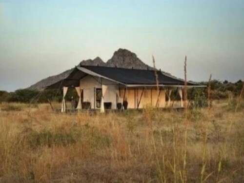 Luxury Hut Cottage Tent