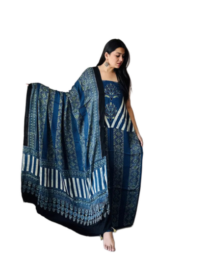 Three Piece Ladies Suit Set