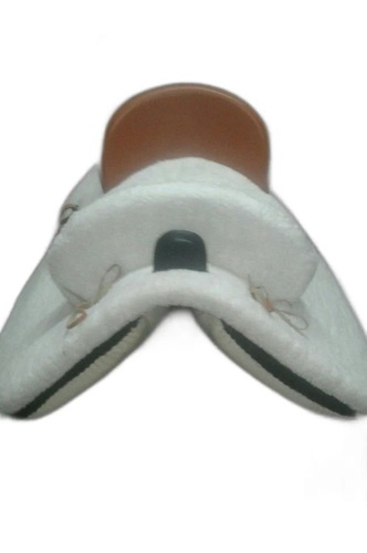 White Jumping Vaquera Saddle Leather - Pony Size 15 to 18 cm, White Color, 2kg Weight
