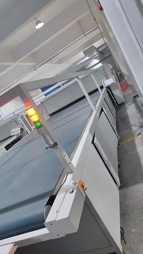 Solar panel laminating machine